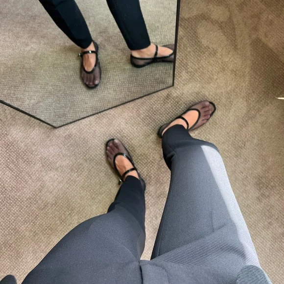 Ted Baker Textured Black Blazer & Suit Pant, Size 0 - Picture 4 of 9